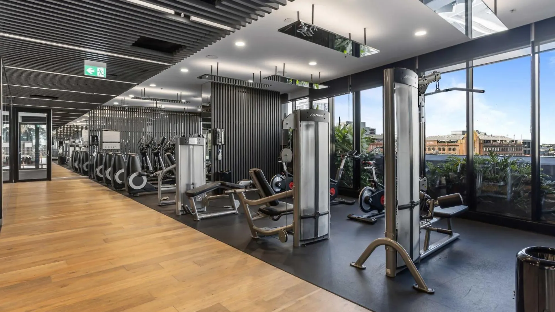 Chic 1-Bed With Parking, Rooftop Pool And Gym ブリスベン オーストラリア